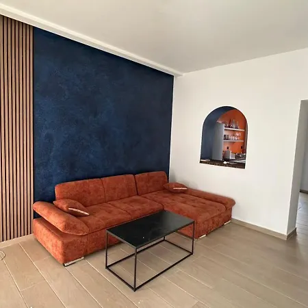 Smaro Terrablue